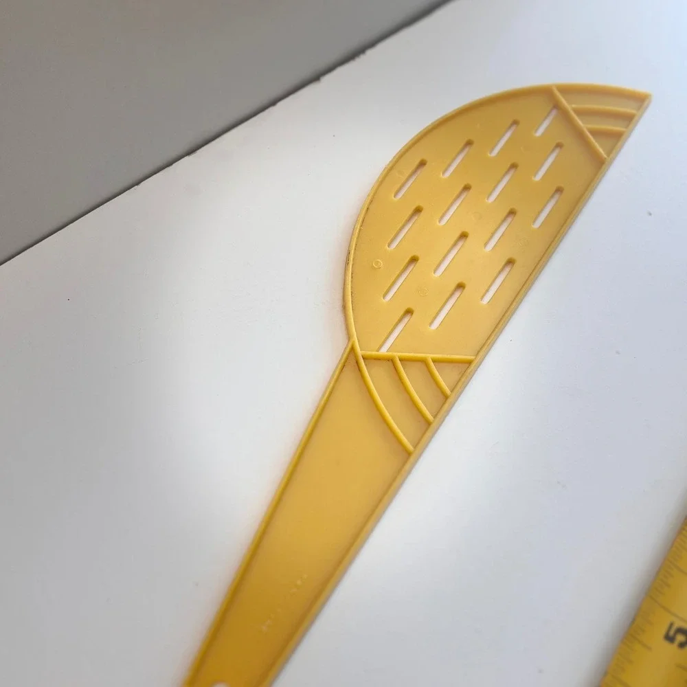 Vintage Yellow Plastic‎ Half Moon Pasta Strainer Colander Kitchen Utensil Gadget